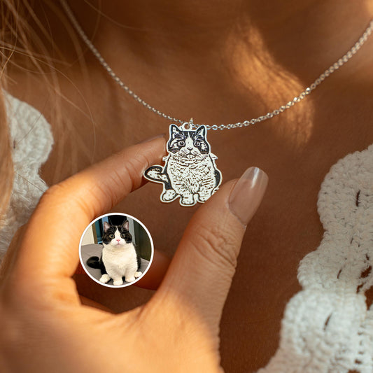 Custom Pet Portrait Necklace – Personalized Engraved Jewelry