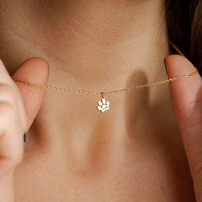 Custom Pet Paw Print Necklace – Personalized Engraved Memorial Jewelry for Pet Lovers